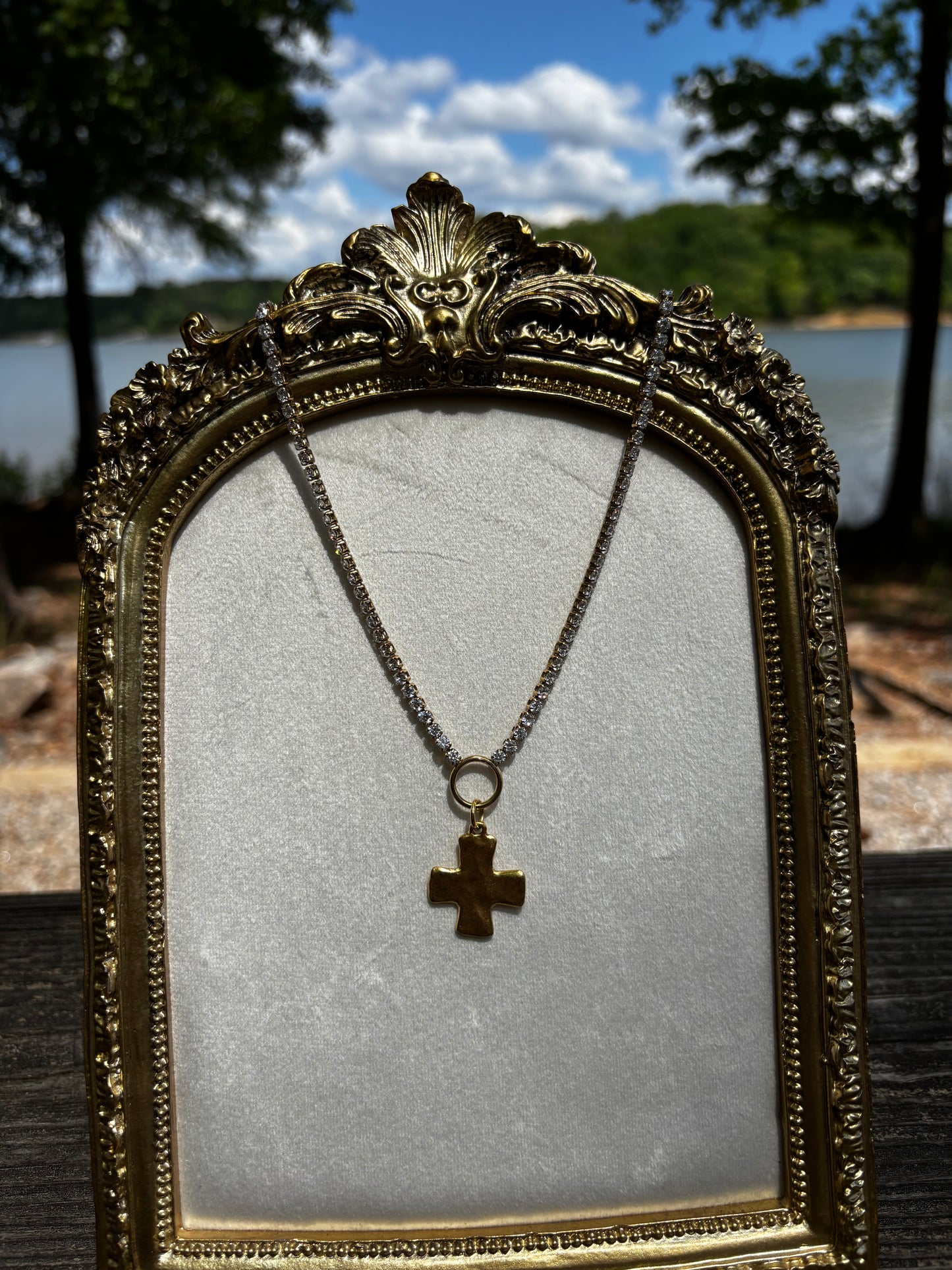 Divine Shine Necklace