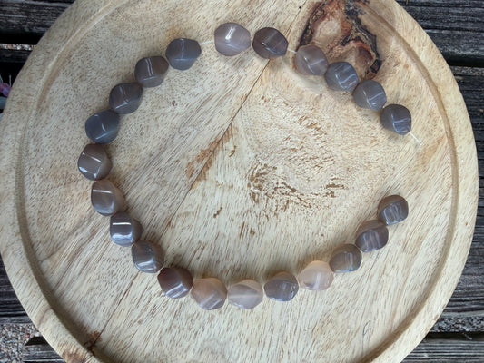 17.5x12.5mm 15.5" Twisted Agate Strand